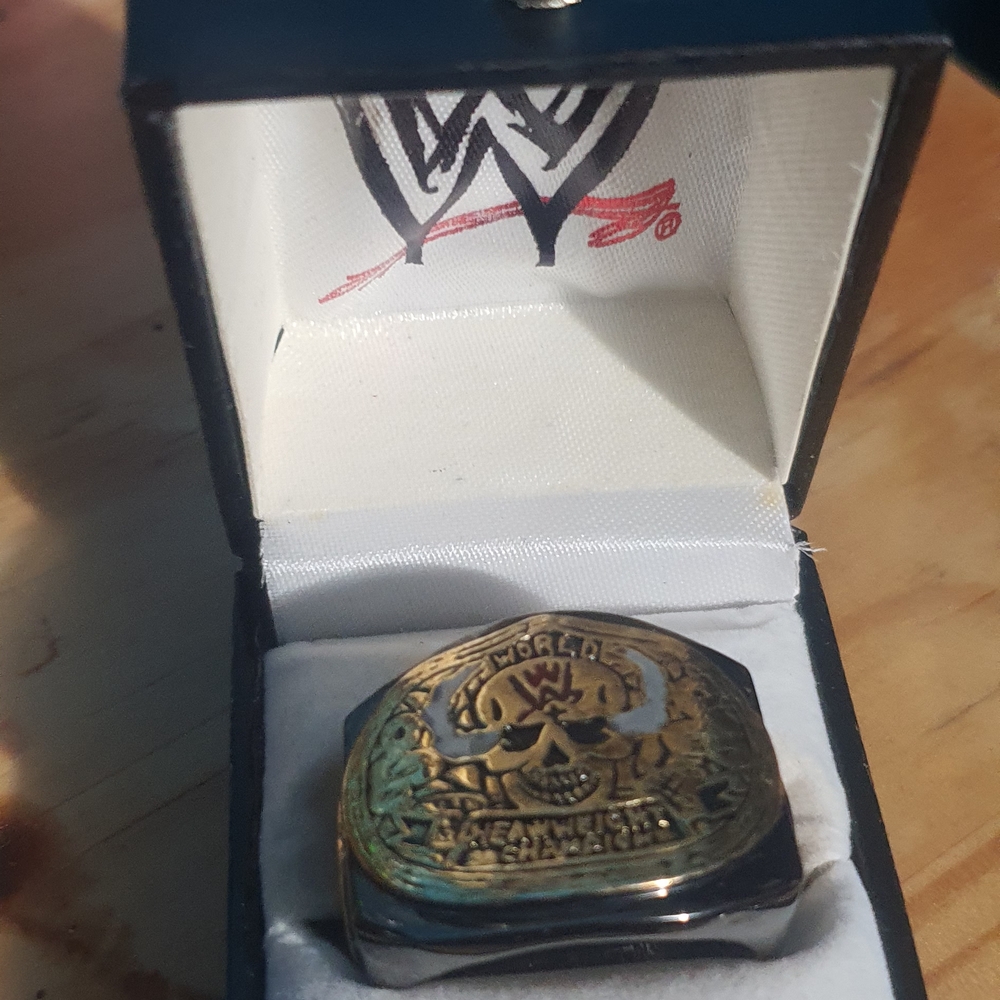 WWE Smoking Skull Championship Ring - Picture 7 of 7